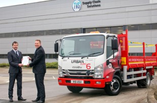 Isuzu Truck (UK) Ltd and TVS Supply Chain Solutions celebrate 20 years of collaboration this month with the signing of a 3 year contract renewal.
