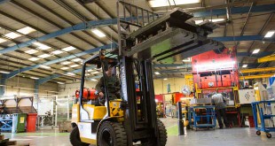 Hyundai forklifts aim for the ceiling at Armstrong World Industries