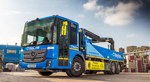 Mercedes-Benz Econic crane truck holds the Key to safety in the city