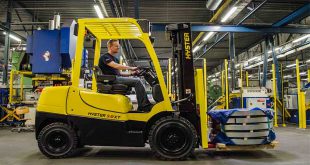 Tough new Hyster® XT forklift series for everyday operations everywhere