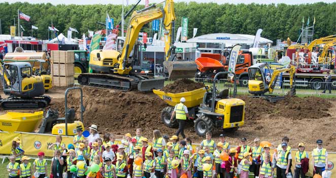 Plantworx and Primary Engineer team up to inspire Engineers of the Future.