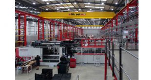 Street Crane helps Formaplex to boost production capacity
