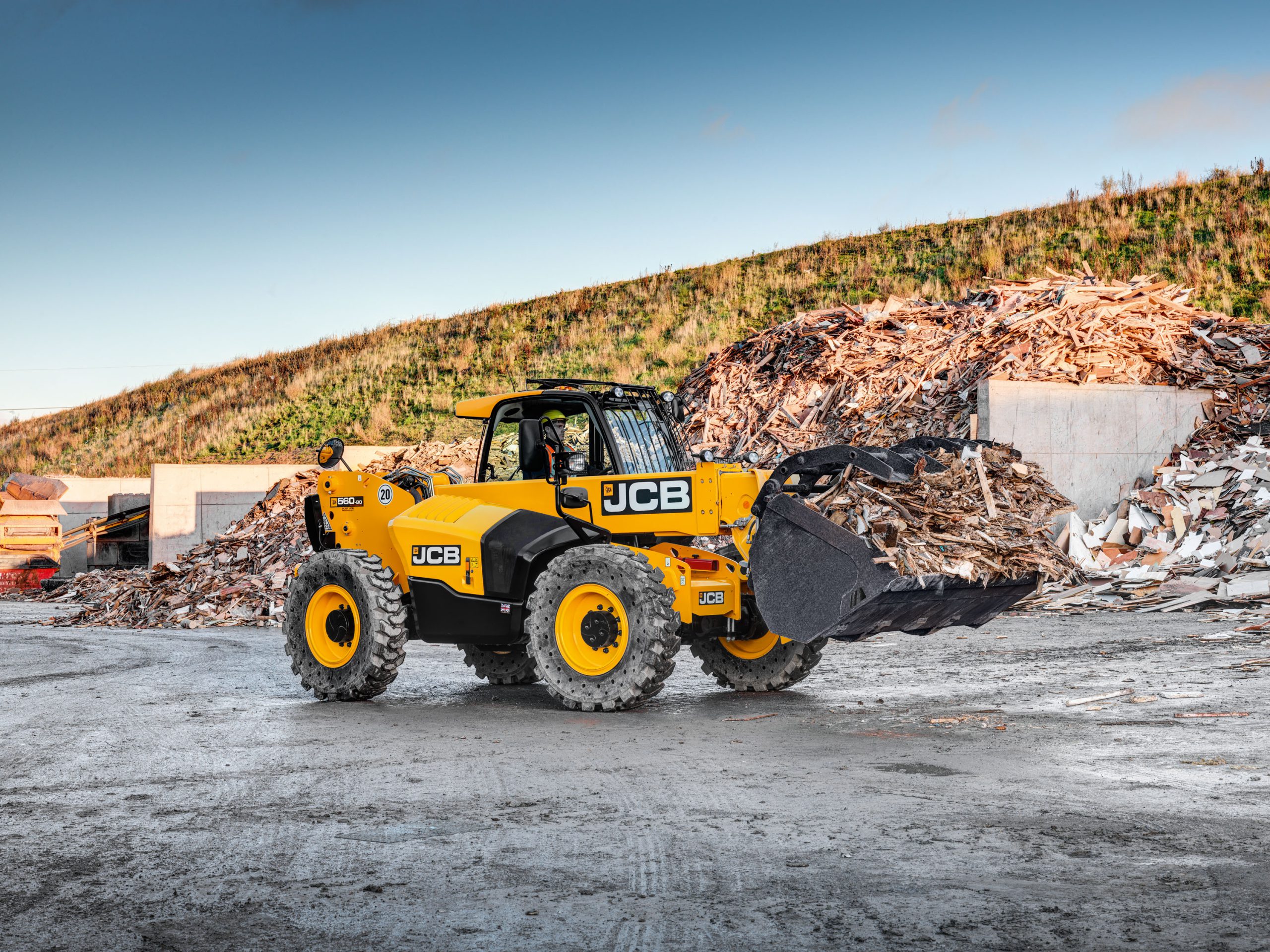 NEW ARRIVALS MEAN THAT TOM WHITE WASTE IS 100 PER CENT JCB
