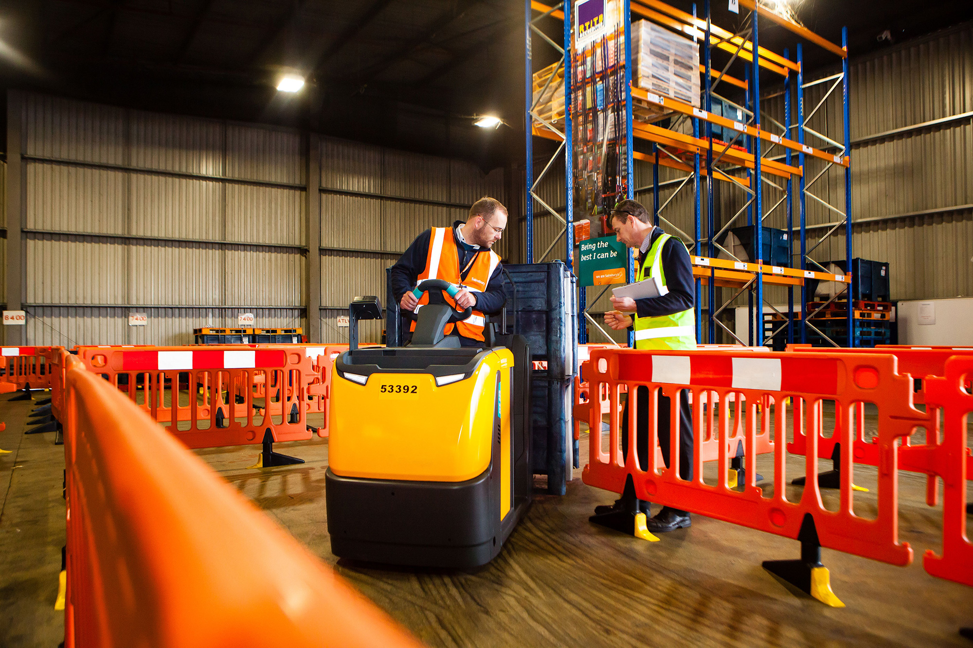 Firms potentially wasting 1000s GBP on lift truck training according to RTITB