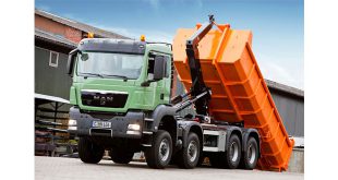Hiab MULTILIFT launches two new hooklifts