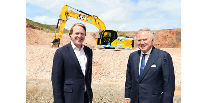 JCB unveils world`s first hydrogen digger