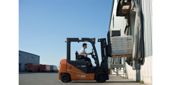 Doosan launch low-cost NXE Series electric forklifts