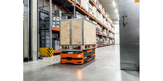 SAFELOG implements customised AGV solutions