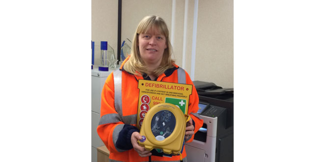 Mobile Mini installs life-saving defibrillators across 16 UK sites
