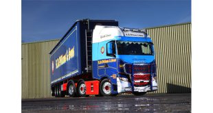 Williams Transport celebrates its 50th year with bespoke IVECO S-WAY