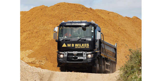 M B Wilkes selects Renault Trucks C for fleet head turner