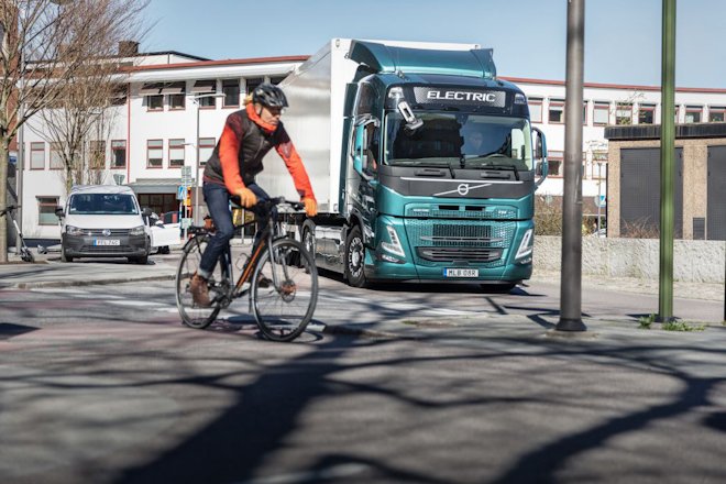 Volvo Trucks introduces new safety system to protect cyclists and pedestrians