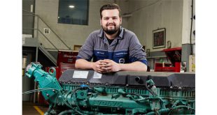 Volvo Trucks technician earns UK's first distinction from IMI