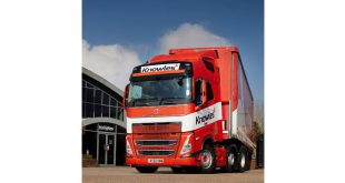 New trailer delivery marks launch of Knowles Transport road to net zero