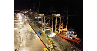 London Gateway welcomes Europe's largest quay cranes