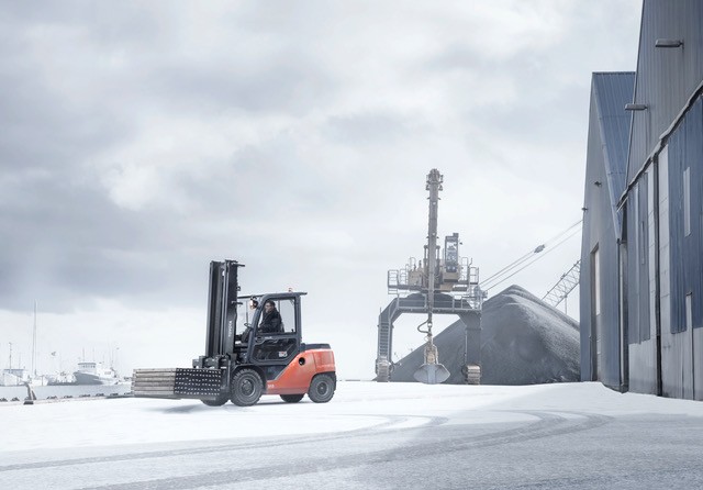 Cold weather can greatly reduce battery life and battery run time on forklifts